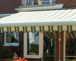 All the Awnings in the Knall store